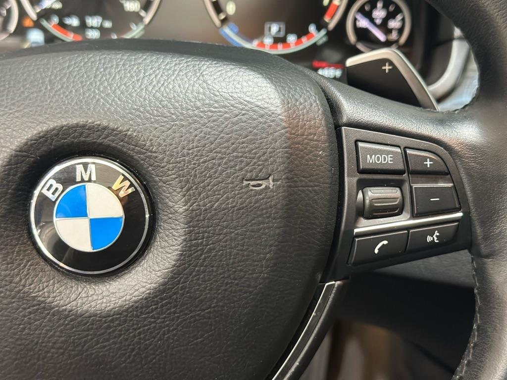 BMW 5-Series 550i xDrive 2014