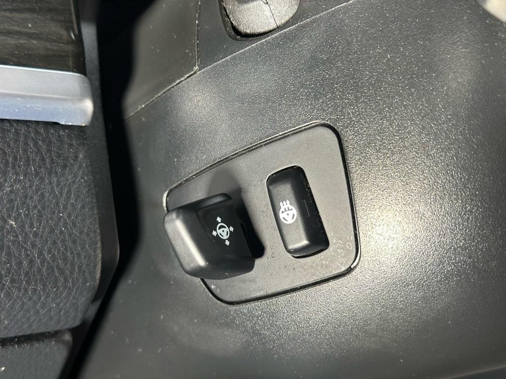 BMW 5-Series 550i xDrive 2014