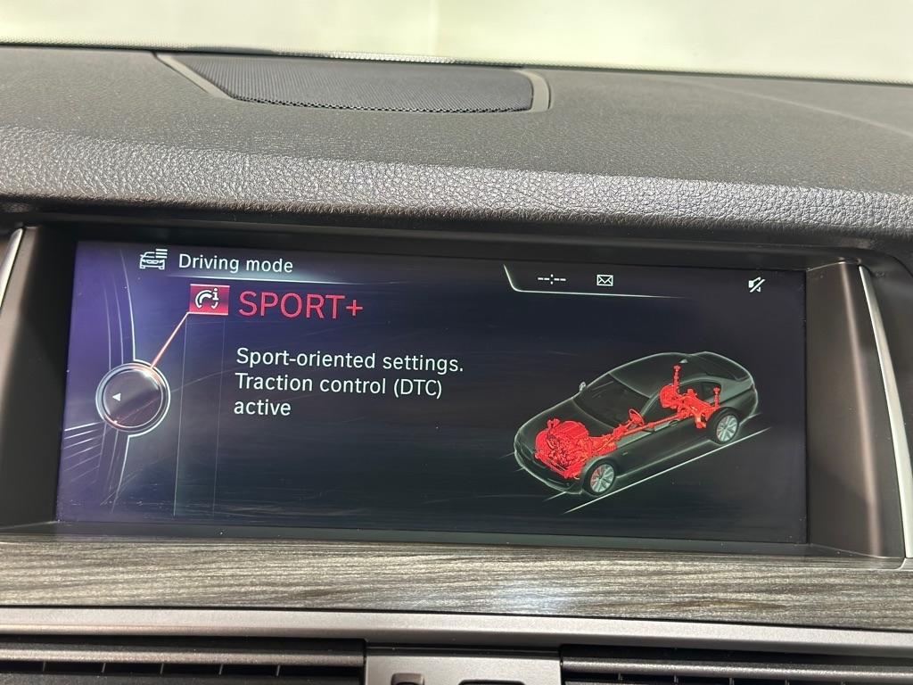 BMW 5-Series 550i xDrive 2014