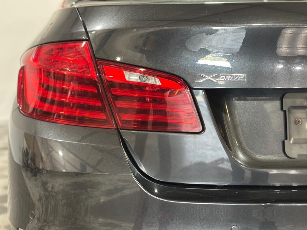 BMW 5-Series 550i xDrive 2014