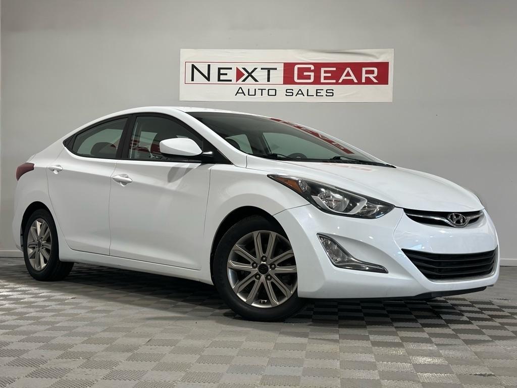 Hyundai Elantra SE 6AT 2016