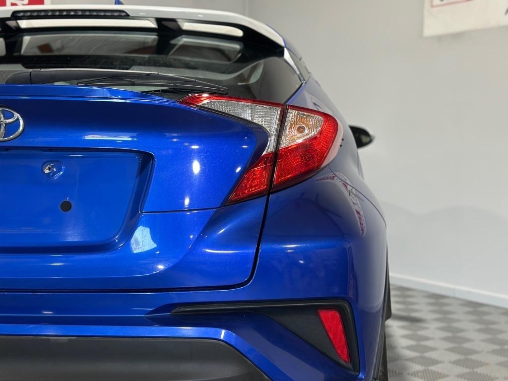Toyota C-HR XLE 2018