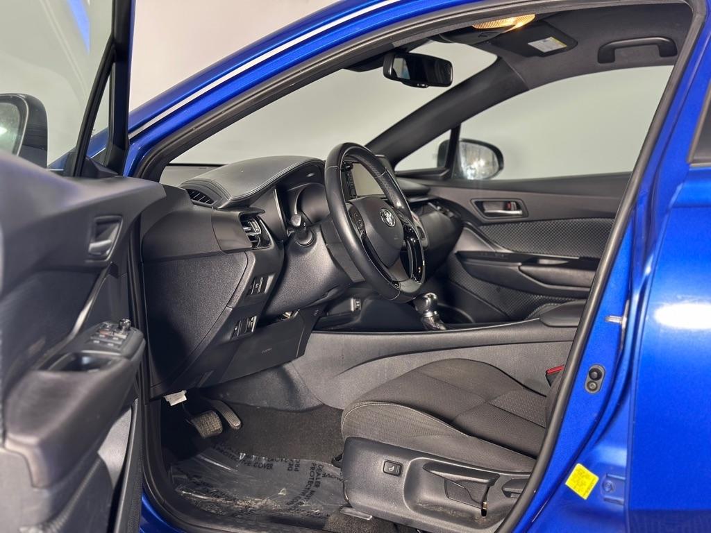 Toyota C-HR XLE 2018