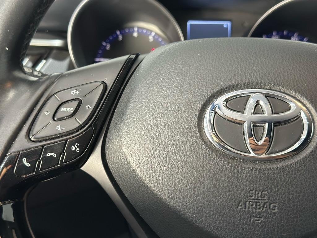 Toyota C-HR XLE 2018
