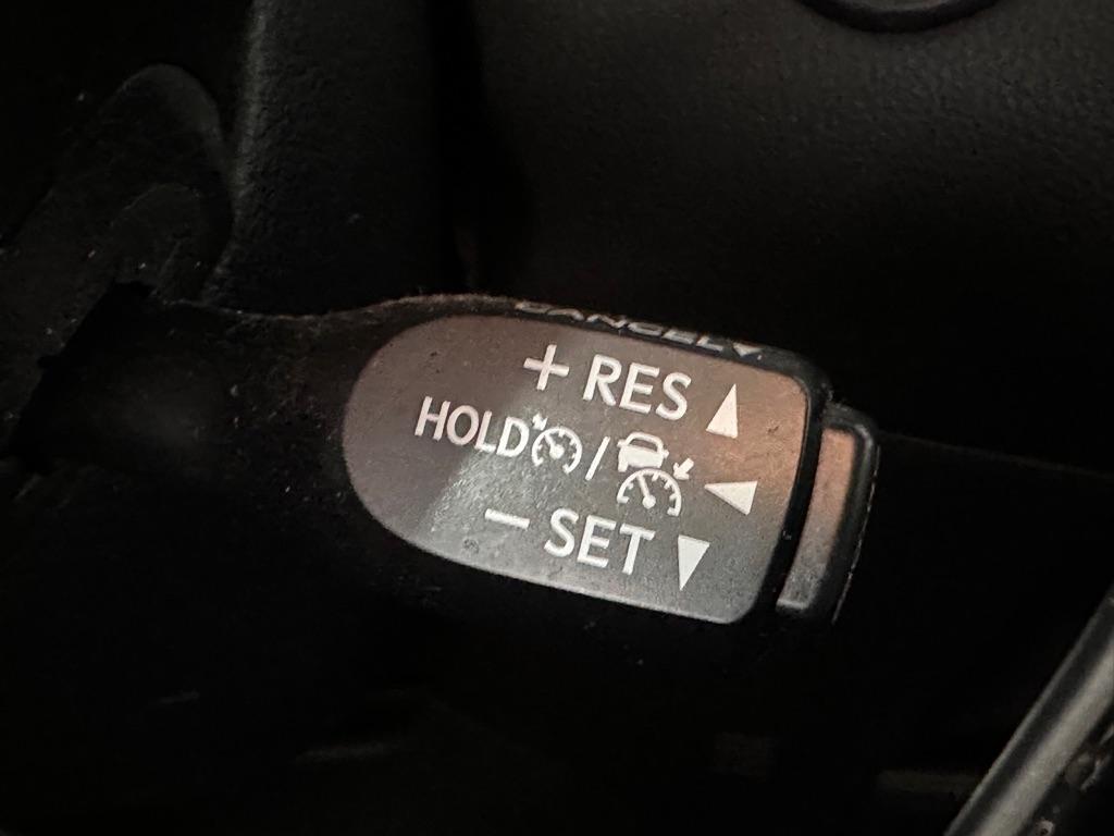 Toyota C-HR XLE 2018