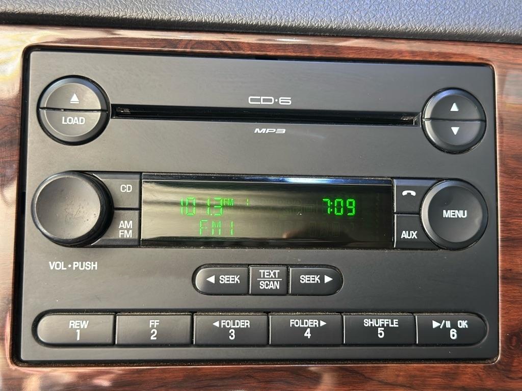 Ford F-250 SD XL Crew Cab 4WD 2008