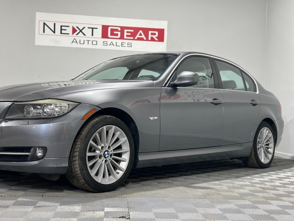 BMW 3-Series 335i 2011