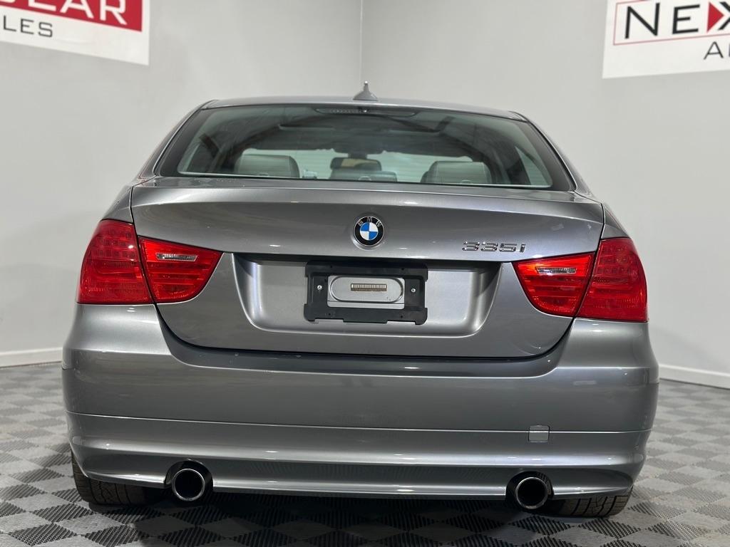 BMW 3-Series 335i 2011
