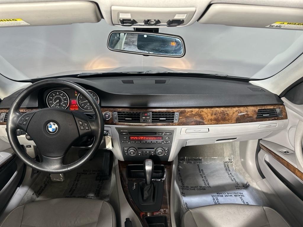 BMW 3-Series 335i 2011