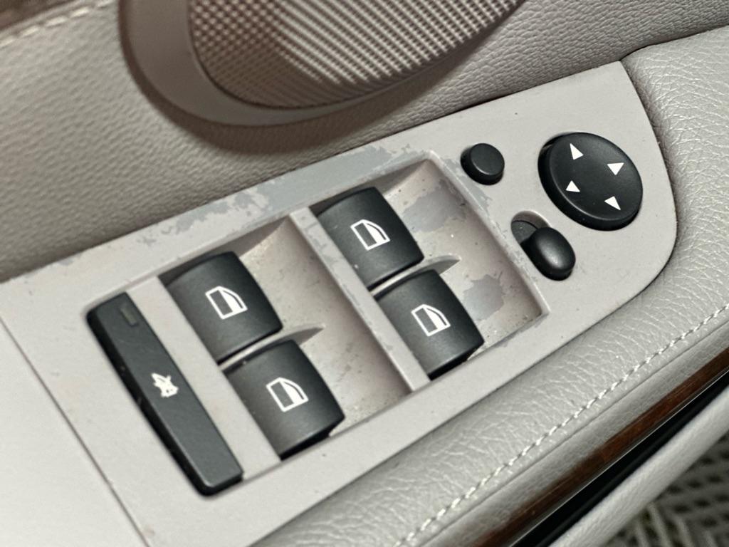 BMW 3-Series 335i 2011