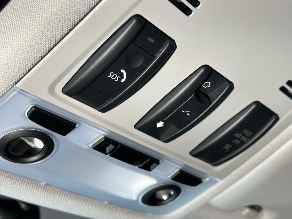 BMW 3-Series 335i 2011