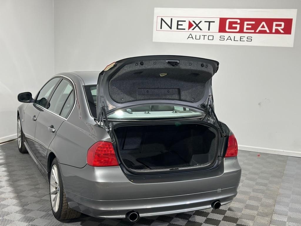 BMW 3-Series 335i 2011