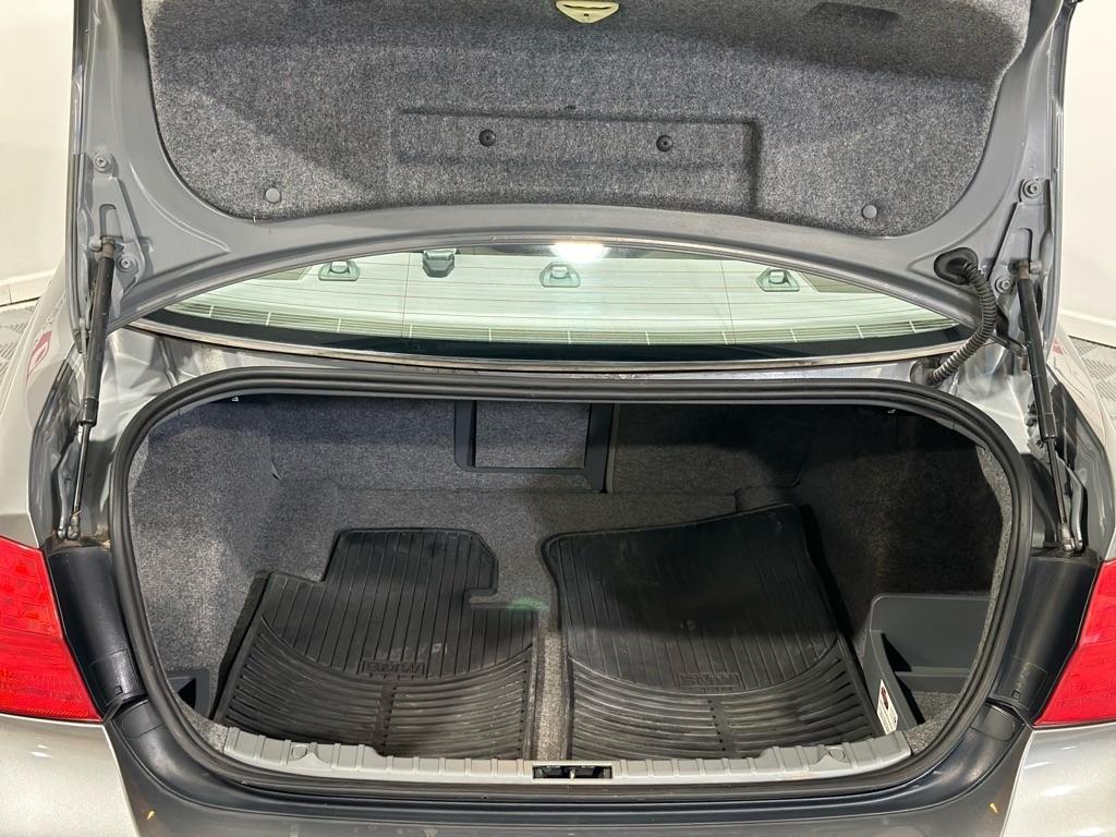 BMW 3-Series 335i 2011
