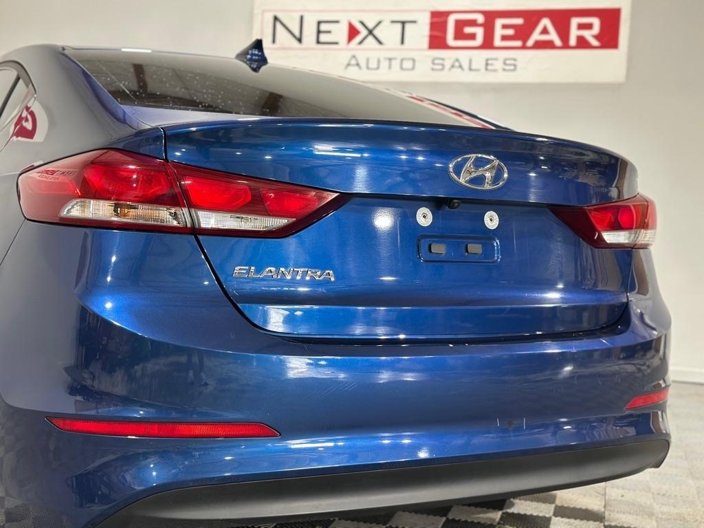 Hyundai Elantra Value Edition 6A 2018