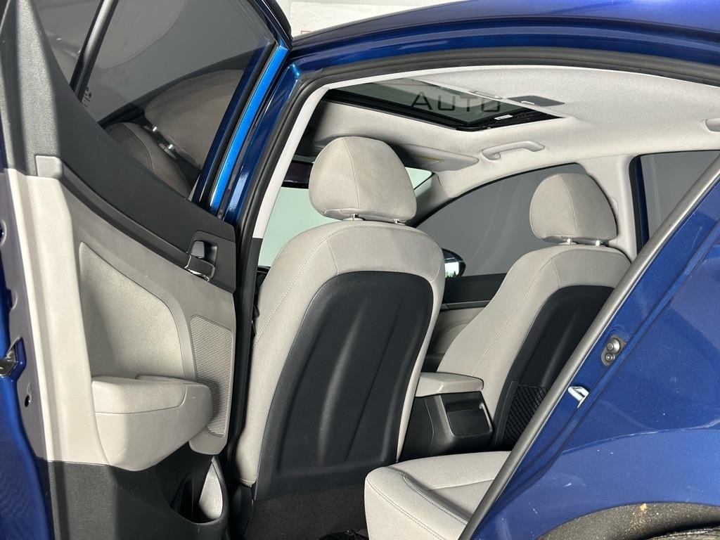 Hyundai Elantra Value Edition 6A 2018