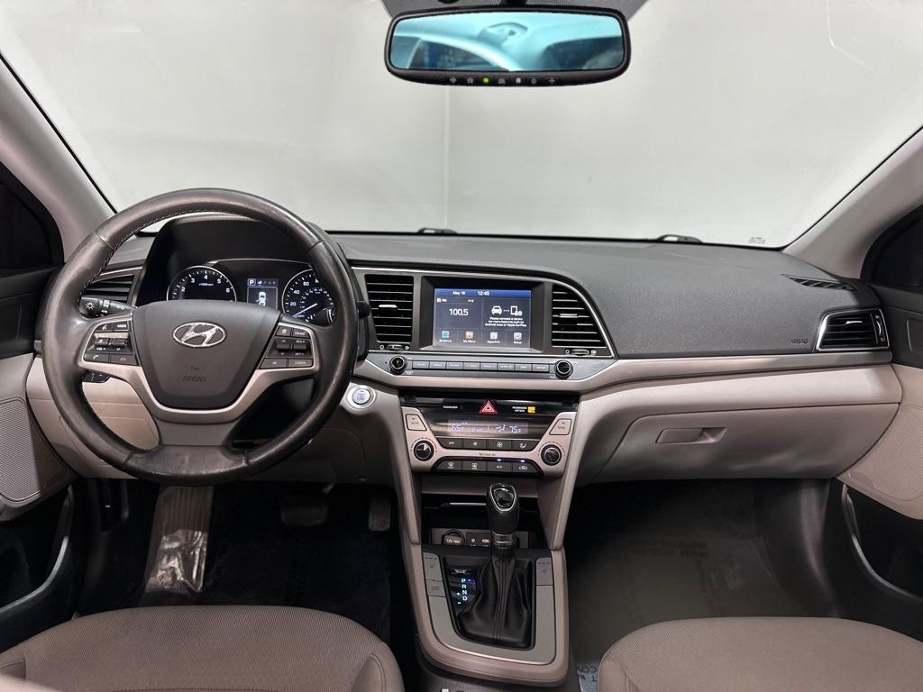 Hyundai Elantra Value Edition 6A 2018
