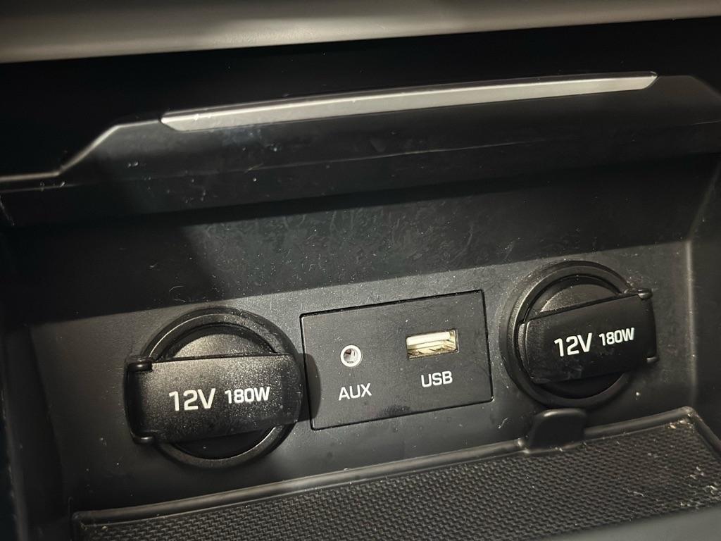 Hyundai Elantra Value Edition 6A 2018