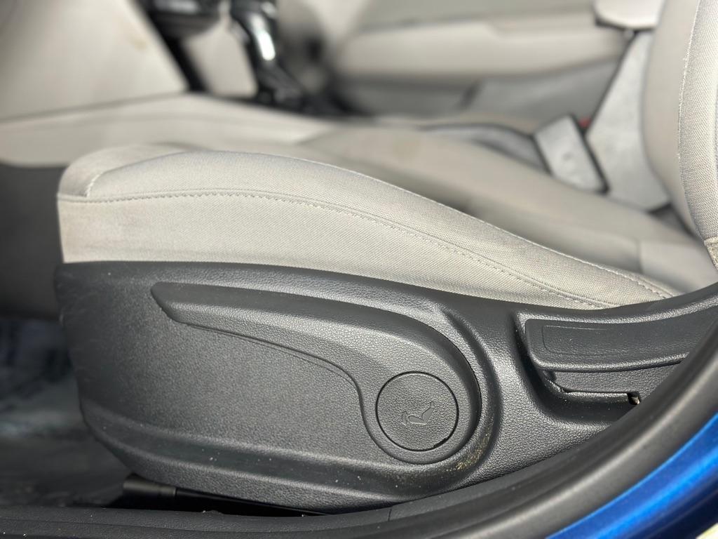 Hyundai Elantra Value Edition 6A 2018