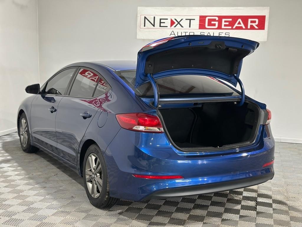 Hyundai Elantra Value Edition 6A 2018
