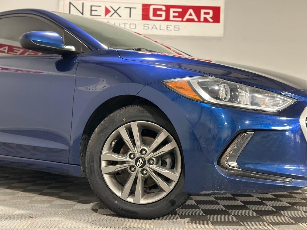 Hyundai Elantra Value Edition 6A 2018