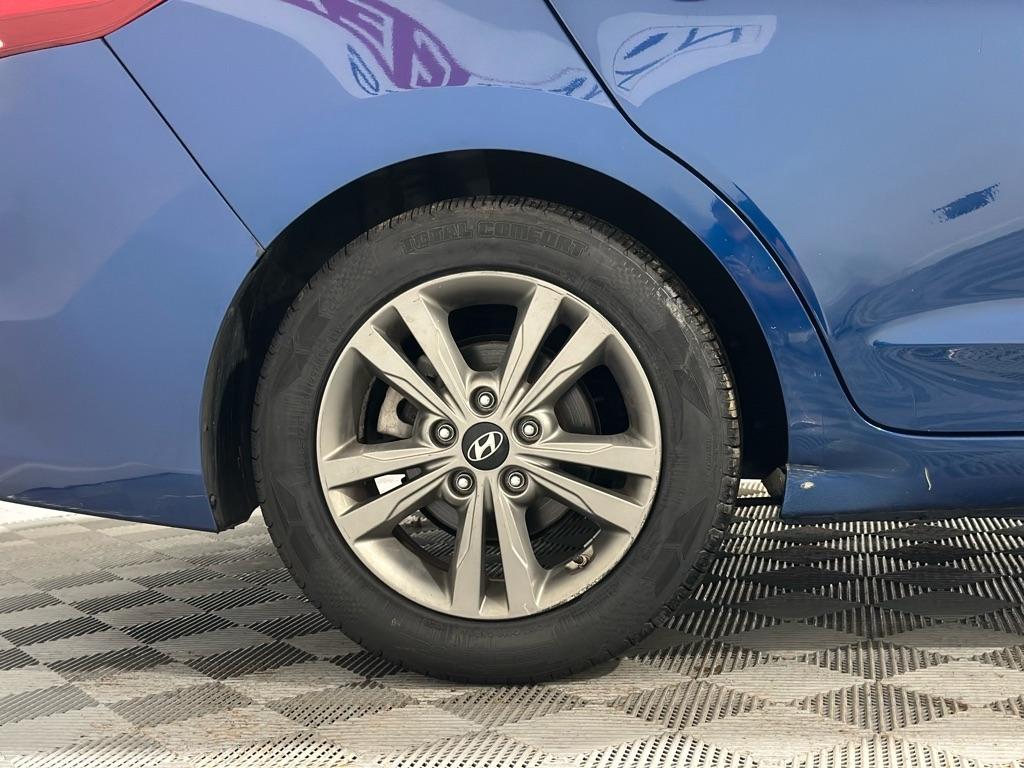 Hyundai Elantra Value Edition 6A 2018