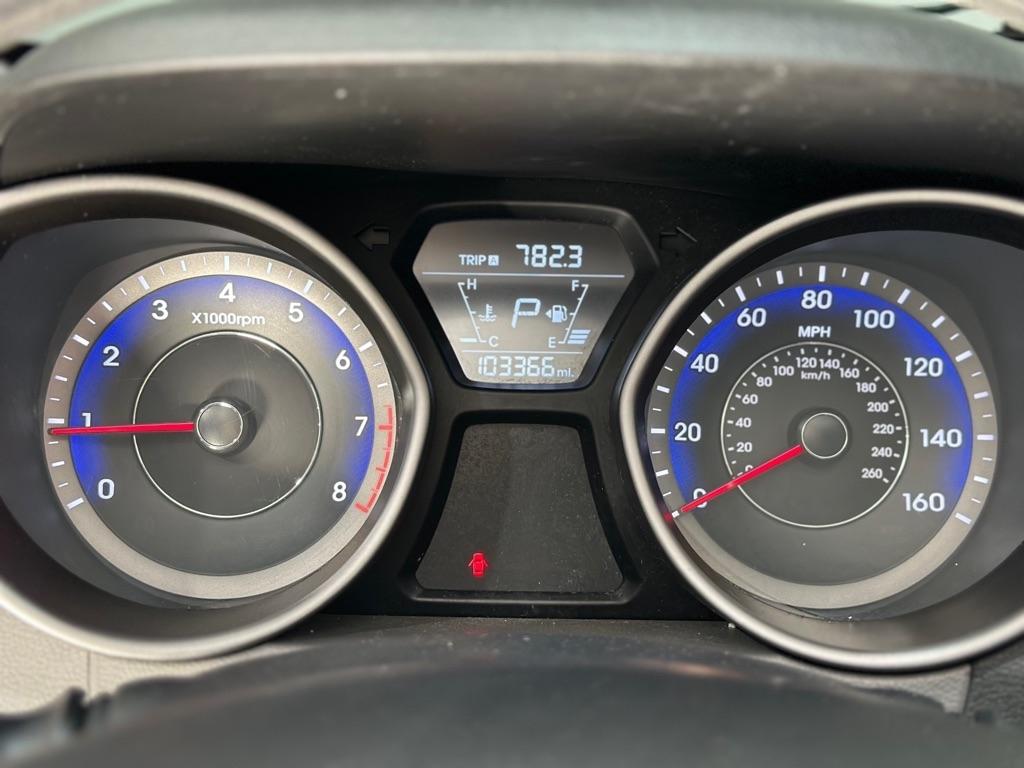 Hyundai Elantra GLS M/T 2014
