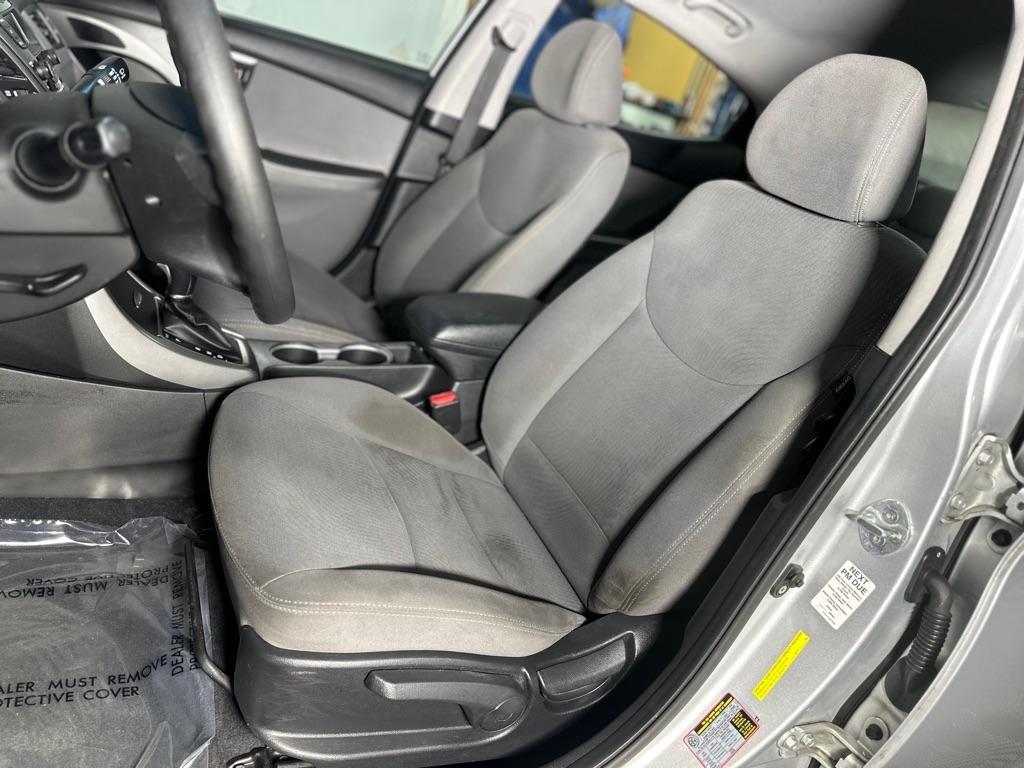 Hyundai Elantra GLS M/T 2014