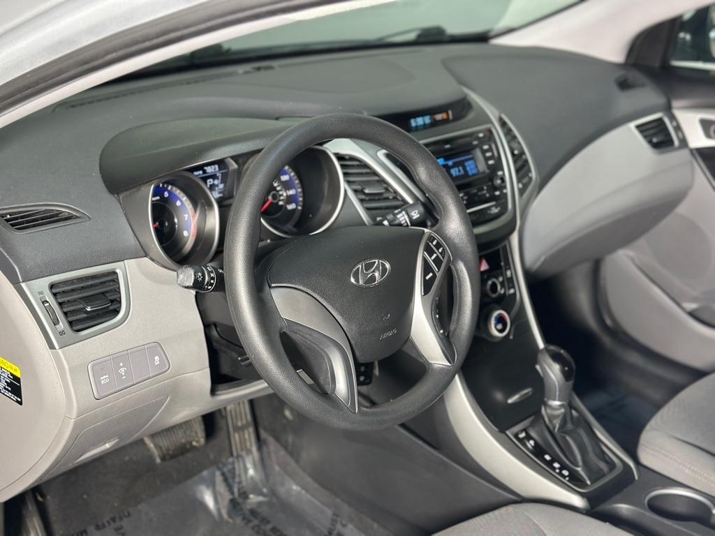 Hyundai Elantra GLS M/T 2014