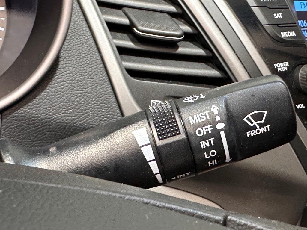 Hyundai Elantra GLS M/T 2014