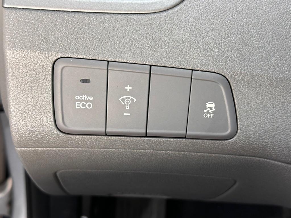 Hyundai Elantra GLS M/T 2014