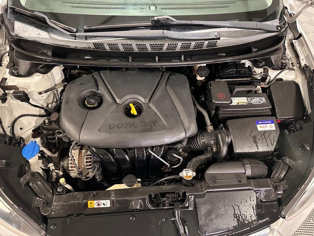 Hyundai Elantra GLS M/T 2014