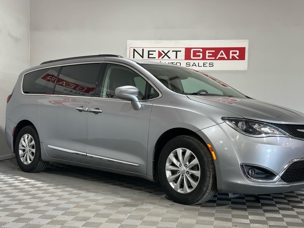 Chrysler Pacifica Touring-L 2017