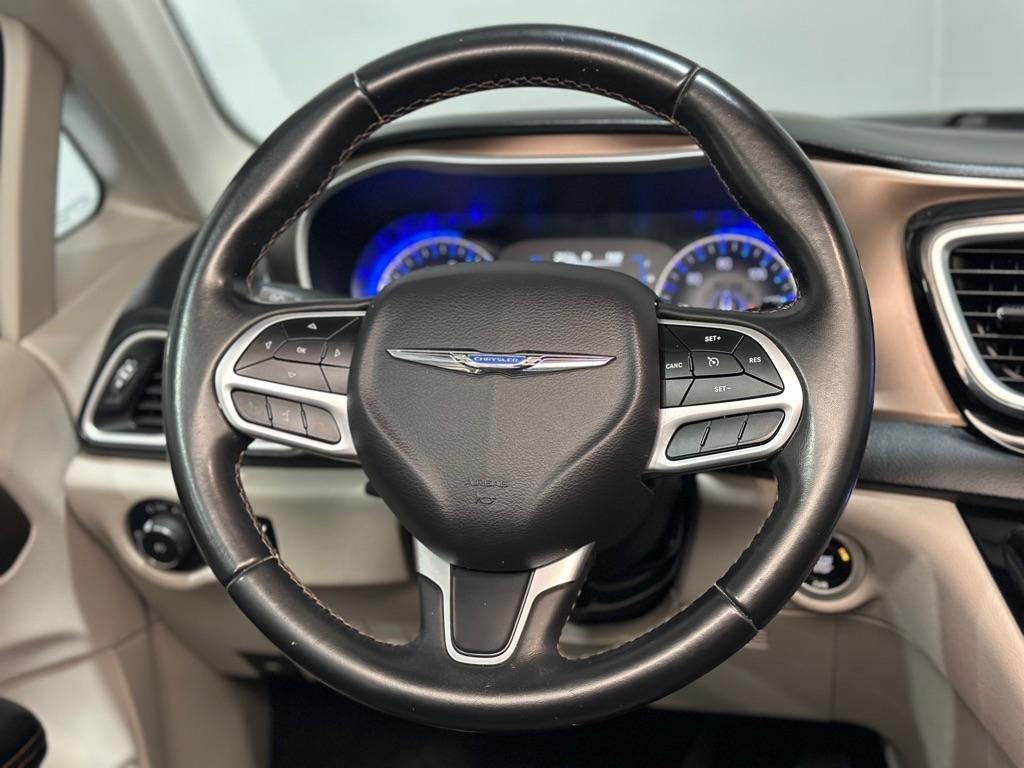 Chrysler Pacifica Touring-L 2017