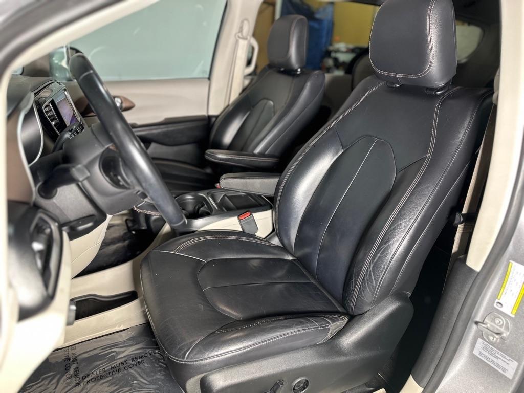 Chrysler Pacifica Touring-L 2017