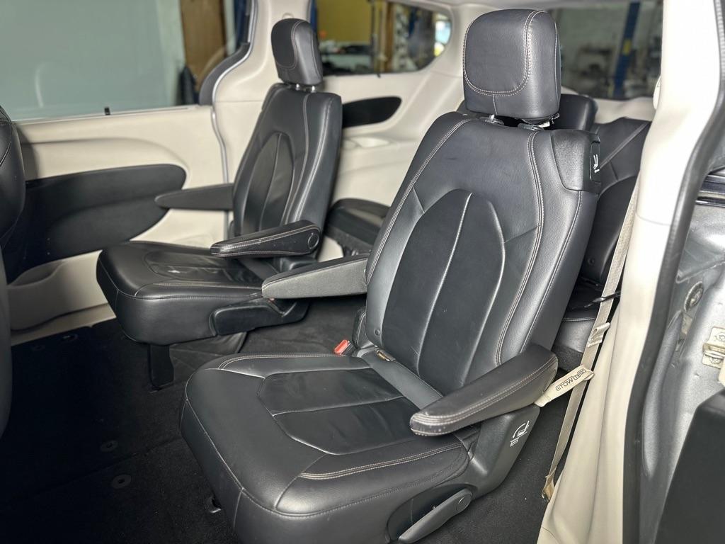Chrysler Pacifica Touring-L 2017