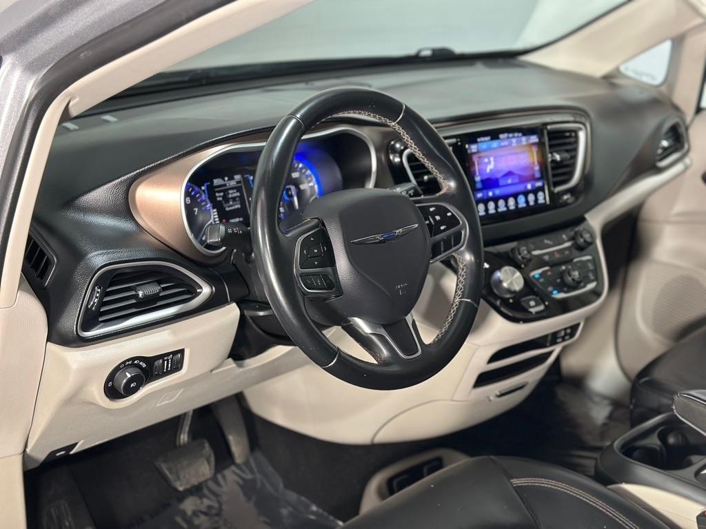 Chrysler Pacifica Touring-L 2017