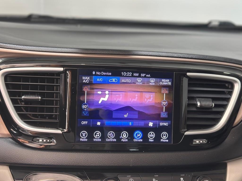 Chrysler Pacifica Touring-L 2017