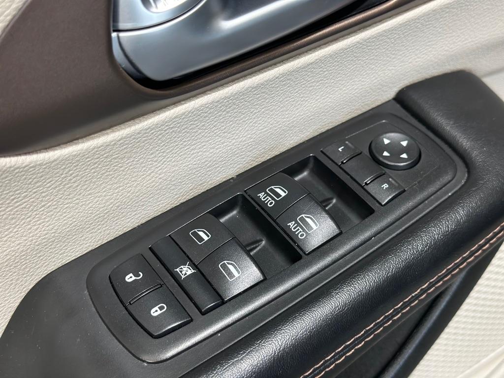 Chrysler Pacifica Touring-L 2017