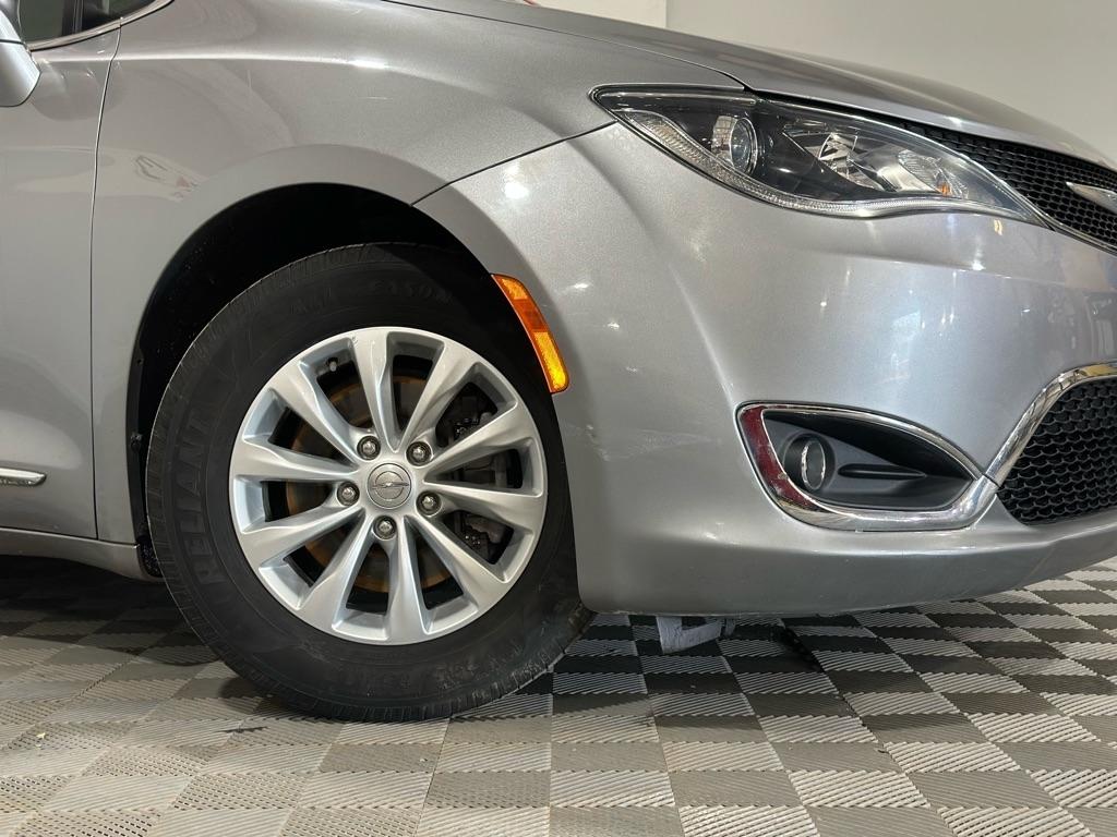 Chrysler Pacifica Touring-L 2017