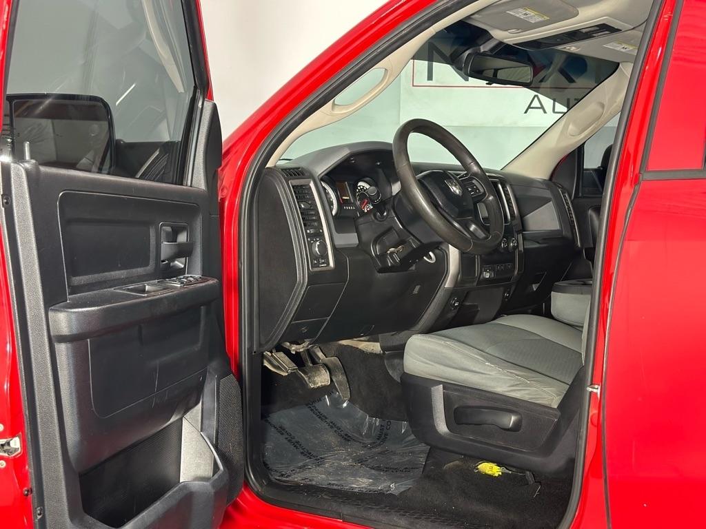 RAM 2500 ST Crew Cab SWB 4WD 2014