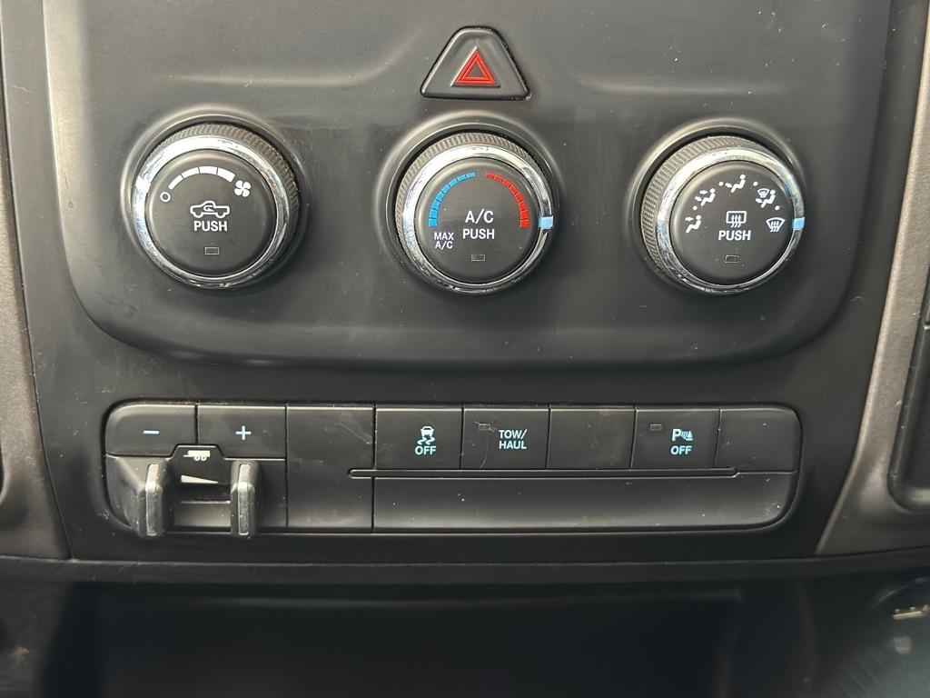 RAM 2500 ST Crew Cab SWB 4WD 2014