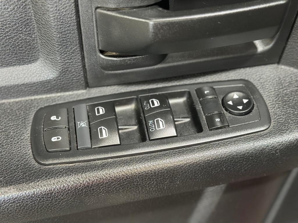 RAM 2500 ST Crew Cab SWB 4WD 2014