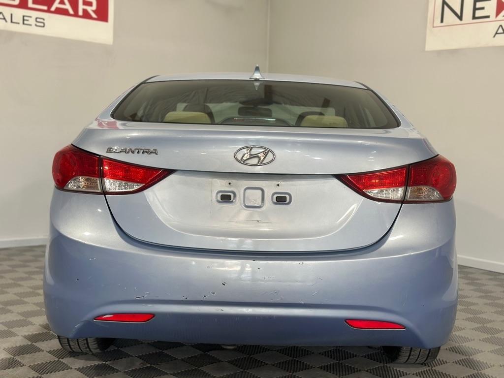 Hyundai Elantra GLS A/T 2012