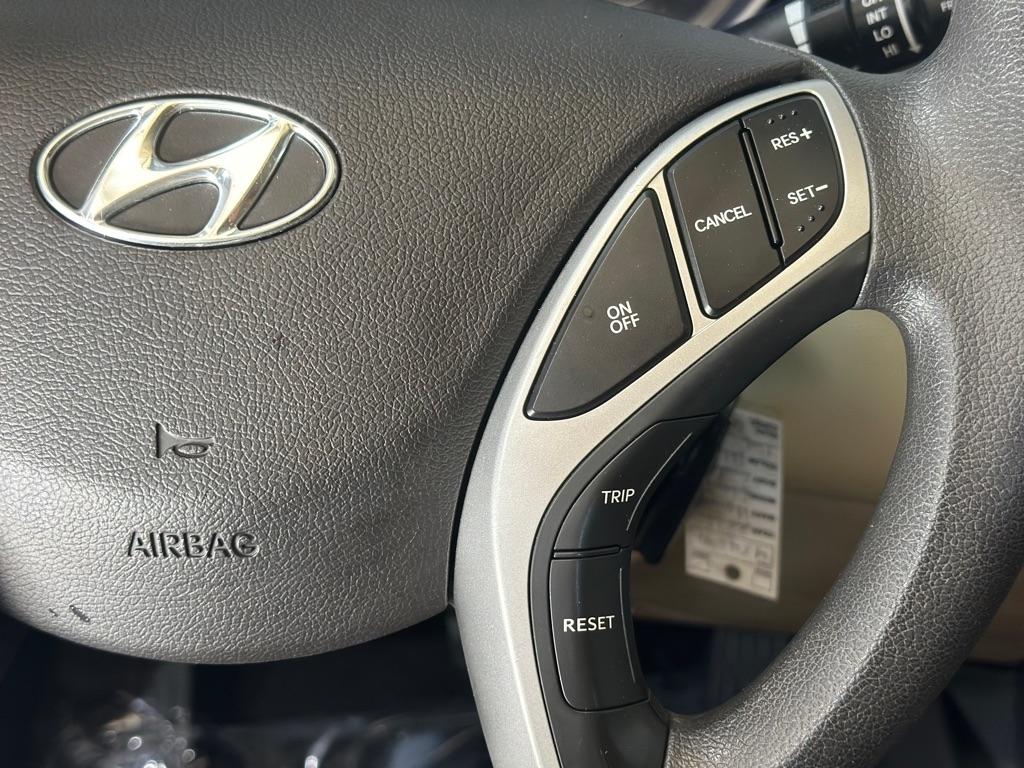 Hyundai Elantra GLS A/T 2012