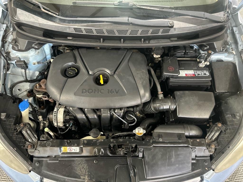 Hyundai Elantra GLS A/T 2012