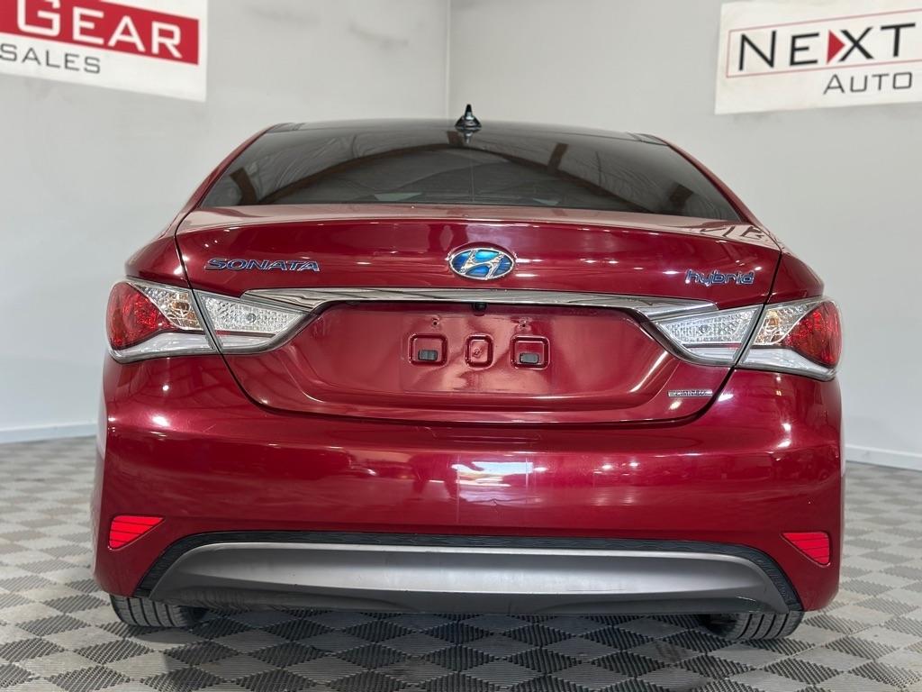 Hyundai Sonata Hybrid Sedan 2015
