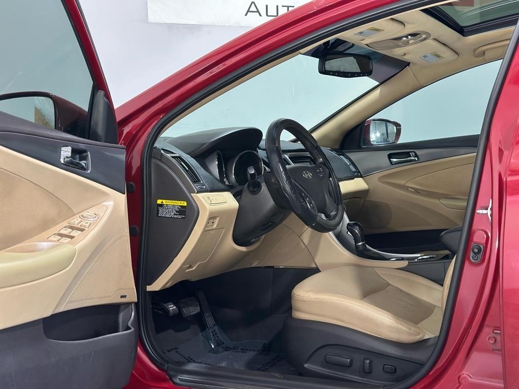 Hyundai Sonata Hybrid Sedan 2015