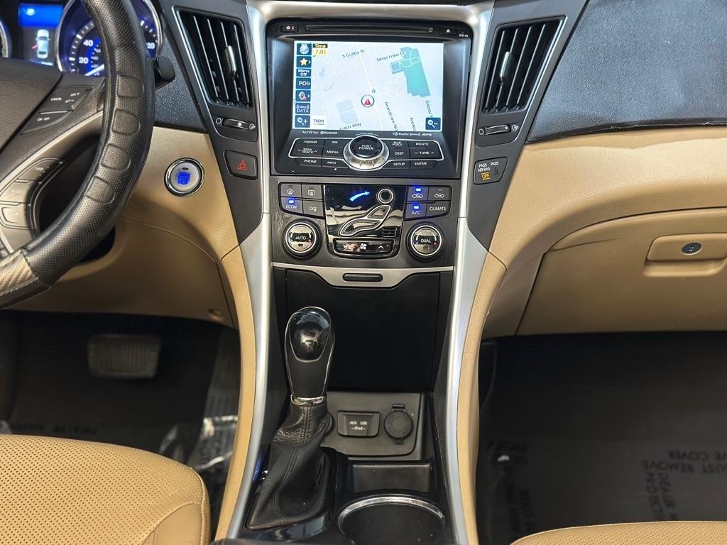 Hyundai Sonata Hybrid Sedan 2015