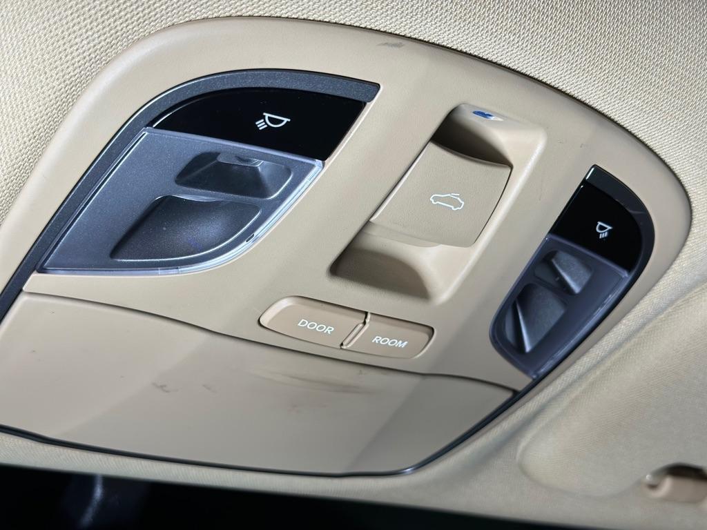 Hyundai Sonata Hybrid Sedan 2015