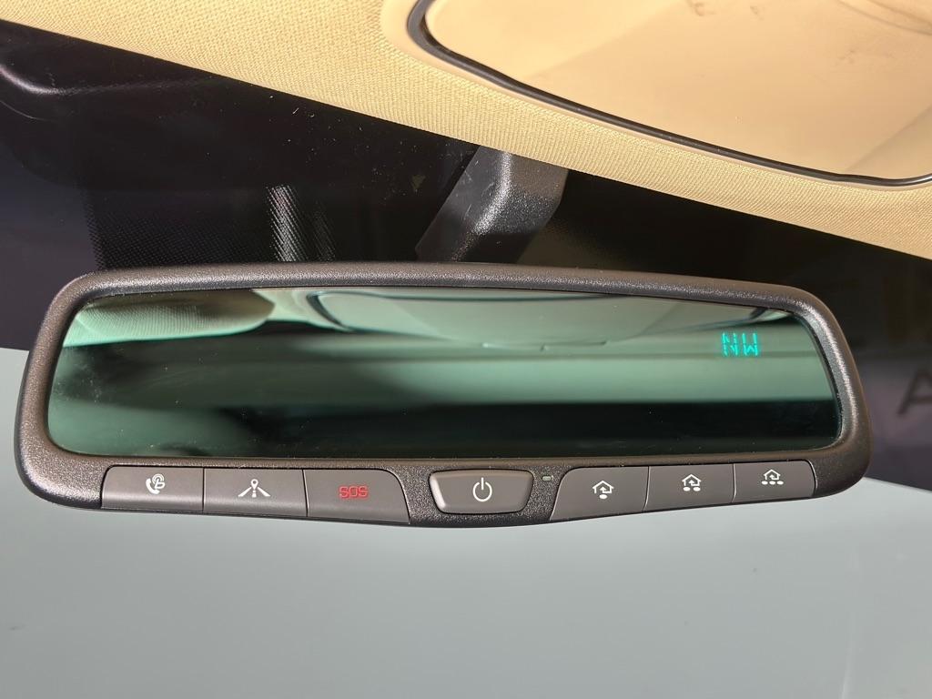 Hyundai Sonata Hybrid Sedan 2015